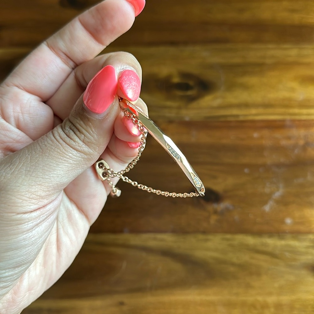 Kendra Scott rose gold bracelet